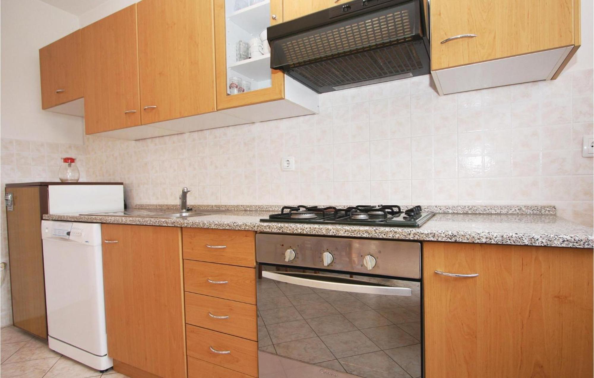 6 Bedroom Nice Home In Segotici 외부 사진