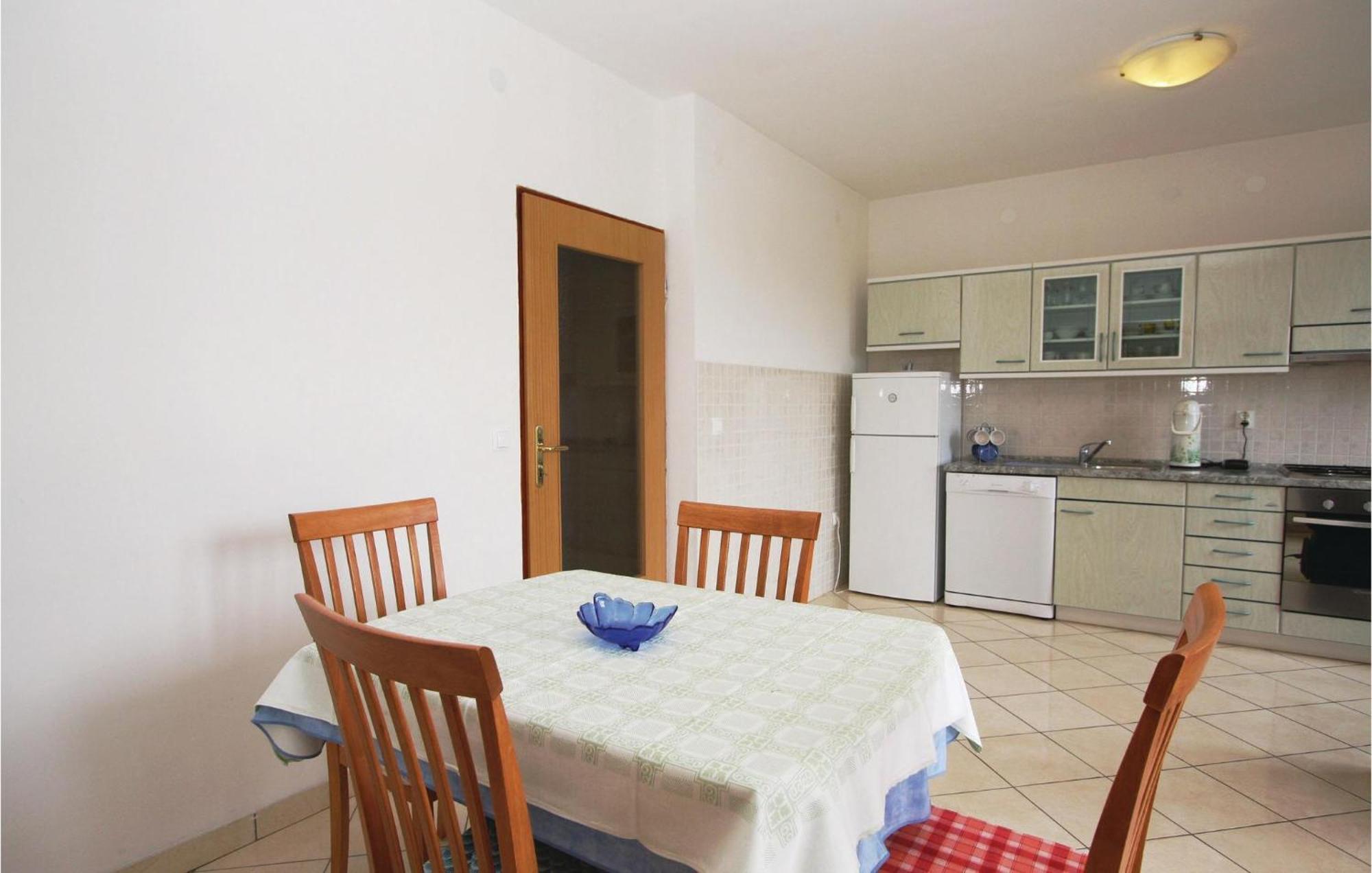 6 Bedroom Nice Home In Segotici 외부 사진