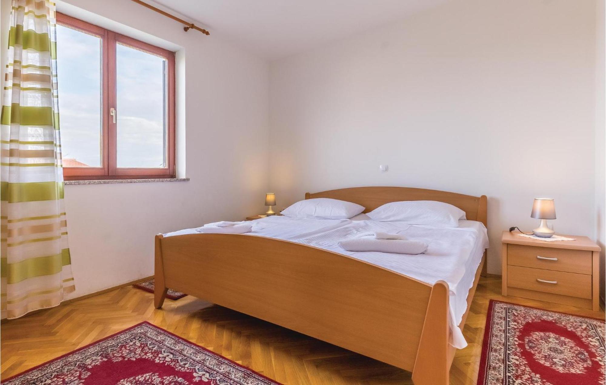 6 Bedroom Nice Home In Segotici 외부 사진