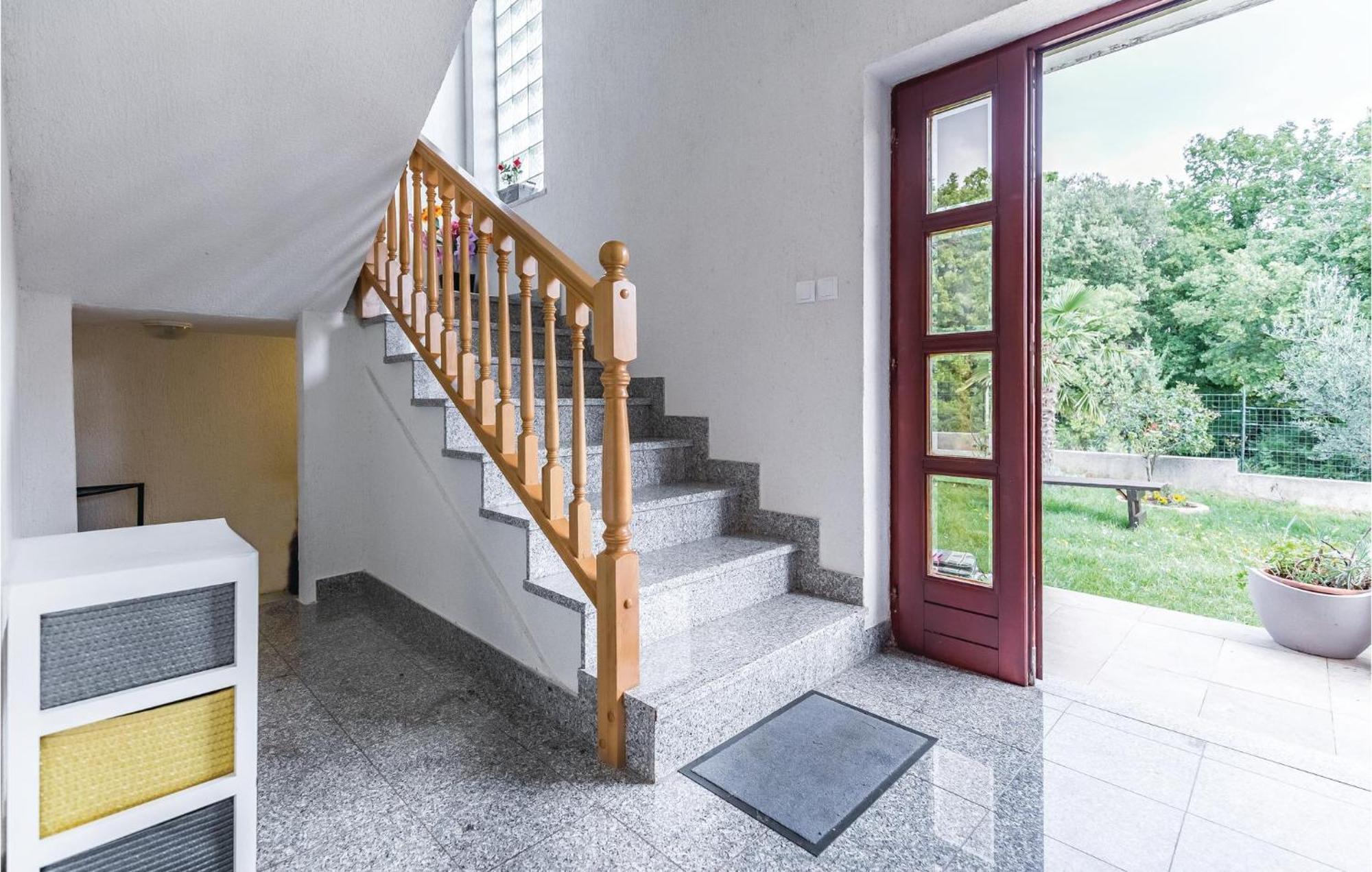 6 Bedroom Nice Home In Segotici 외부 사진